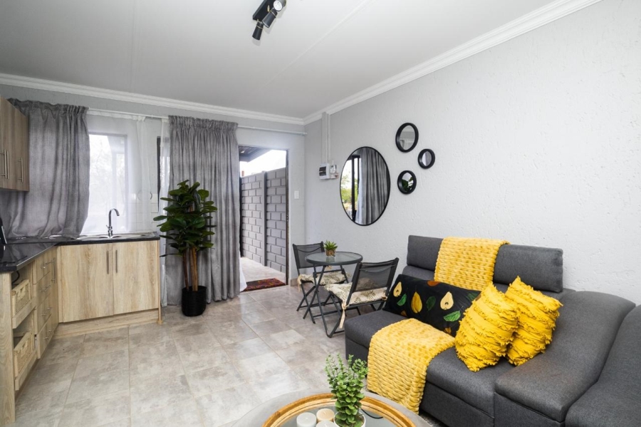 1 Bedroom Property for Sale in Melodie North West